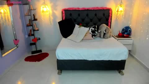 meylagia online show from 02-05-25, 03:13