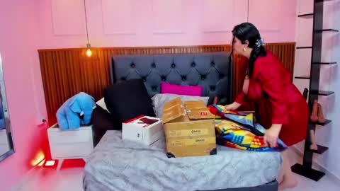 meylagia online show from 04-16-26, 02:51