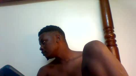 Snapshot of mfalmetsulai chatting on 10-31-25, 02:34 tsulai online show from 10-31-25, 02:34