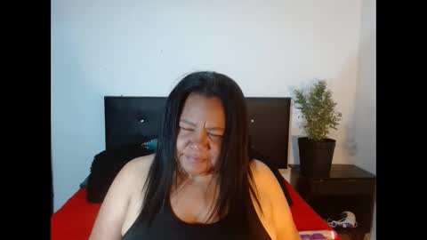 Snapshot of mhia1972 chatting on 12-25-24, 06:09 mhia1972 online show from 12-25-24, 06:09