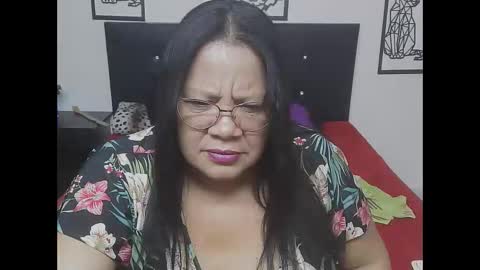 Snapshot of mhia1972 chatting on 12-17-25, 04:02 mhia1972 online show from 12-17-25, 04:02