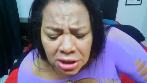 Snapshot of mhia1972 chatting on 01-15-26, 04:44 mhia1972 online show from 01-15-26, 04:44