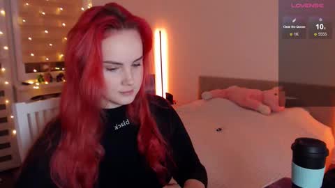 Snapshot of mi_cherry chatting on 01-09-25, 10:31 Alice online show from 01-09-25, 10:31