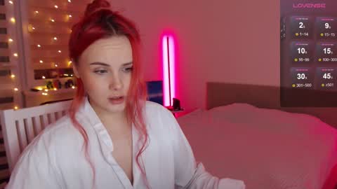 Snapshot of mi_cherry chatting on 01-10-25, 06:38 Alice online show from 01-10-25, 06:38