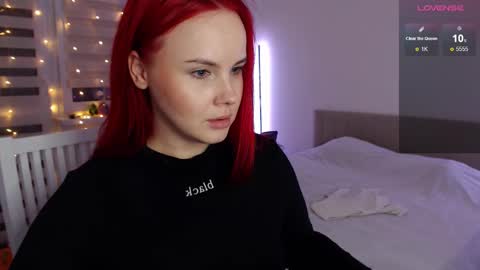 Snapshot of mi_cherry chatting on 01-17-25, 01:36 Alice online show from 01-17-25, 01:36