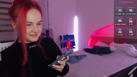 Snapshot of mi_cherry chatting on 02-22-25, 10:42 Alice online show from 02-22-25, 10:42