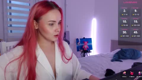 Snapshot of mi_cherry chatting on 03-01-25, 04:58 Alice online show from 03-01-25, 04:58