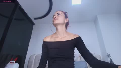 Emi online show from 12-21-25, 07:10