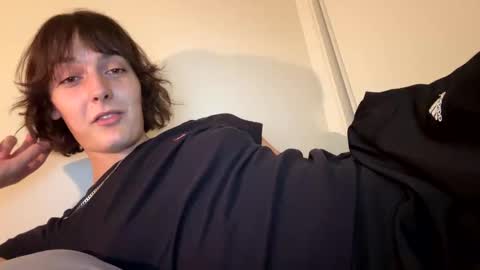 Snapshot of mia_177 chatting on 11-06-25, 06:42 mia_177 online show from 11-06-25, 06:42