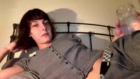 Snapshot of mia_177 chatting on 12-05-25, 03:15 mia_177 online show from 12-05-25, 03:15