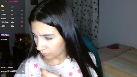 Mia online show from 12-07-24, 04:20