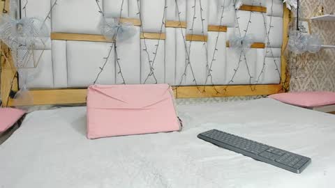 mia__megan online show from 01-10-25, 11:54