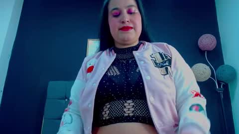 C A L L  M E  M I A  online show from 09-29-25, 09:30