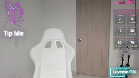Snapshot of mia_adams66 chatting on 03-06-25, 08:59 Mia adams  online show from 03-06-25, 08:59
