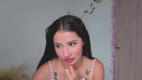 Snapshot of mia_adams66 chatting on 10-03-25, 06:16 Mia adams  online show from 10-03-25, 06:16