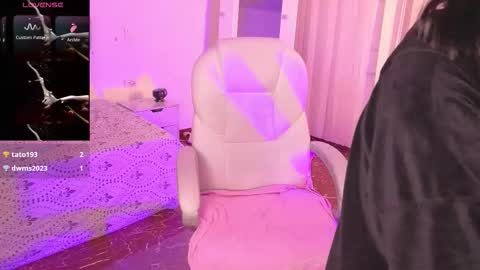 Snapshot of mia_bloom2 chatting on 02-06-26, 05:56 mia online show from 02-06-26, 05:56