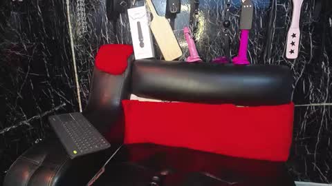 mia Independent model Thanks to everyone for your support online show from 03-06-25, 12:00