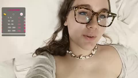 mia_boone online show from 12-28-24, 09:08