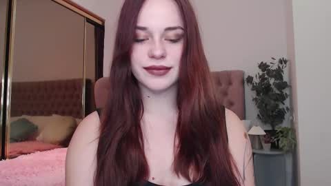 Mia online show from 10-19-25, 09:48