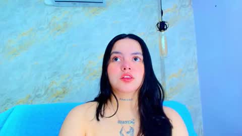 Mia  online show from 01-11-26, 12:10