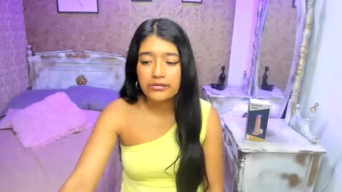 Mia online show from 02-26-26, 01:43