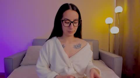 Sarah Luna online show from 02-12-26, 06:58