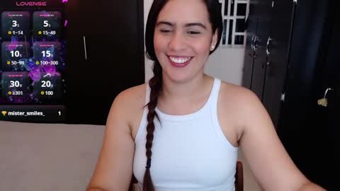 Mia online show from 02-06-25, 02:33