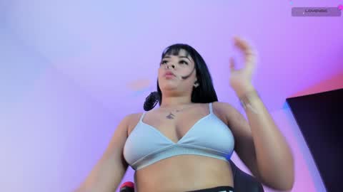 Mia online show from 02-01-25, 12:51