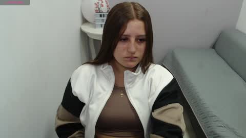 Mia online show from 01-27-25, 12:58