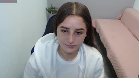 Mia online show from 02-19-26, 02:02