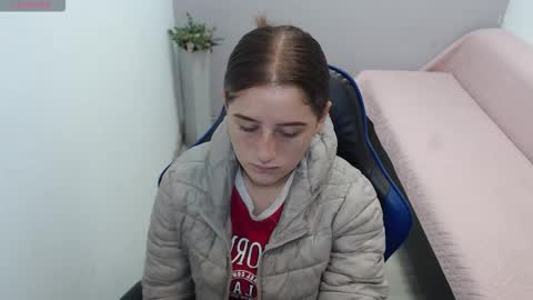 Mia online show from 02-24-26, 01:53