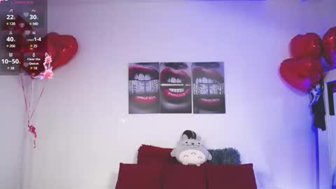 Mia online show from 02-12-25, 11:09