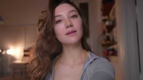 Snapshot of mia_dynasty chatting on 10-22-25, 04:29 Mia online show from 10-22-25, 04:29