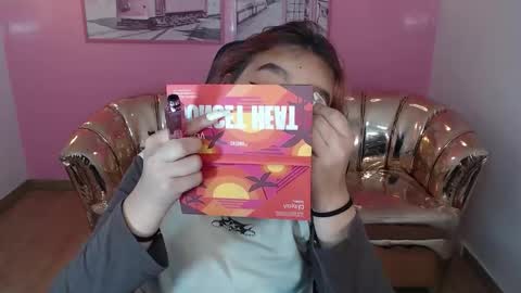 Mia online show from 10-15-25, 01:00