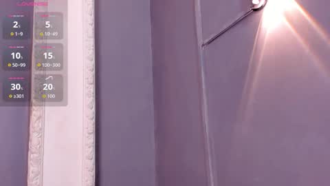 Snapshot of mia_fowler7 chatting on 10-05-25, 07:56 MIA online show from 10-05-25, 07:56