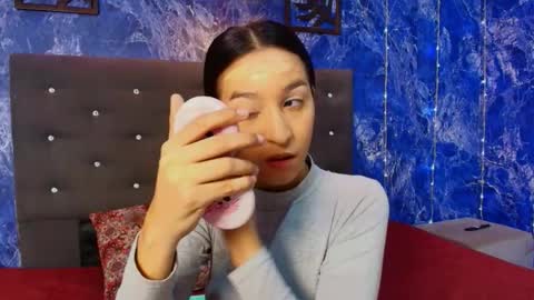 Snapshot of mia_fowler7 chatting on 11-22-25, 12:37 MIA online show from 11-22-25, 12:37