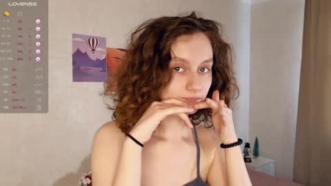 Mia  online show from 02-07-25, 09:37