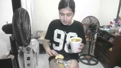 Snapshot of mia_goth766259 chatting on 12-02-25, 02:50 izzy online show from 12-02-25, 02:50