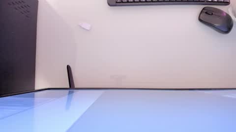    online show from 11-01-25, 12:18