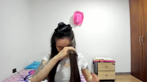 Snapshot of mia_kanee chatting on 12-29-24, 01:13 mia kaneee online show from 12-29-24, 01:13