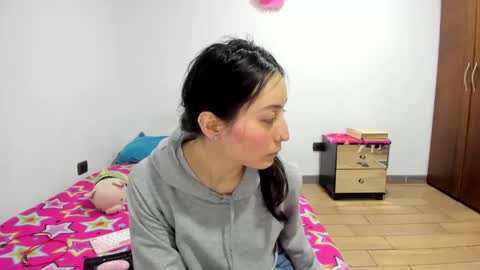 Snapshot of mia_kanee chatting on 01-11-25, 04:06 mia kaneee online show from 01-11-25, 04:06