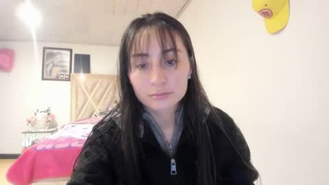Snapshot of mia_kanee chatting on 10-09-25, 12:19 mia kaneee online show from 10-09-25, 12:19