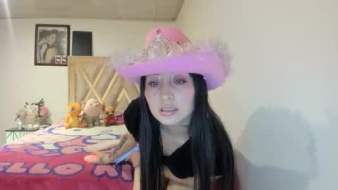 Snapshot of mia_kanee chatting on 10-21-25, 09:48 mia kaneee online show from 10-21-25, 09:48