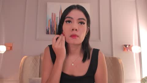 Mia online show from 12-19-25, 02:51