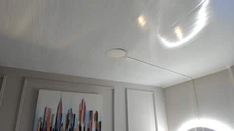 Mia online show from 12-20-25, 02:07