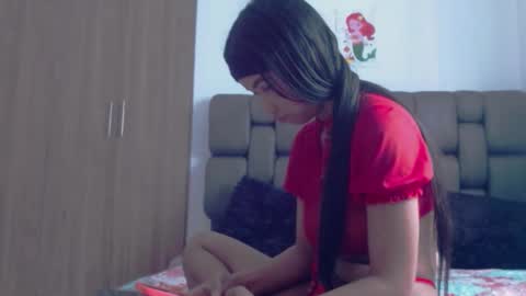 mia_kleim1 online show from 02-04-26, 07:09