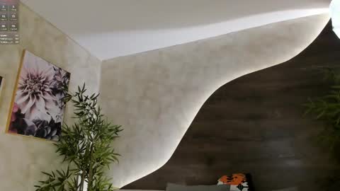 mia_lacy online show from 10-20-25, 08:20