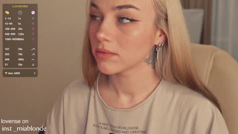 Snapshot of mia_milagros chatting on 01-12-25, 03:49 mia_milagros online show from 01-12-25, 03:49