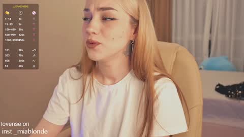 Snapshot of mia_milagros chatting on 01-21-25, 01:08 mia_milagros online show from 01-21-25, 01:08