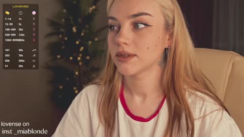 Snapshot of mia_milagros chatting on 01-22-25, 01:10 mia_milagros online show from 01-22-25, 01:10